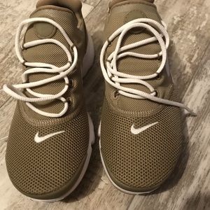 Nike preso size 4.5 unisex